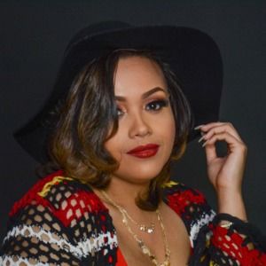 Meet your Posher, Natasha